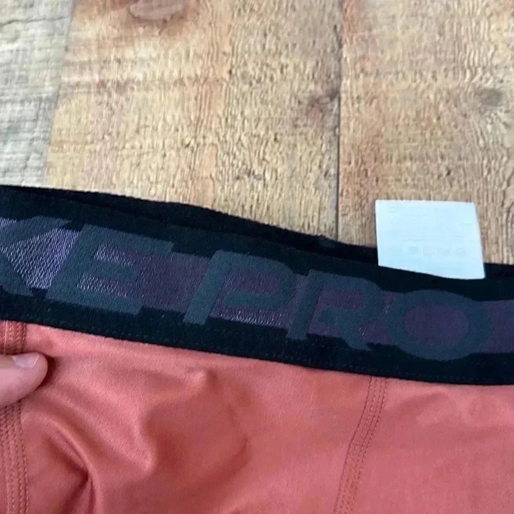 NWT Nike Pro High Rise Tight Fit Leggings - Picture 6 of 10